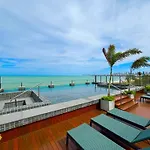 Apartamento Na Areia Da Praia Do Bessa. Ag 303.
